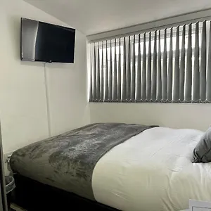 Wisteria Apartment London