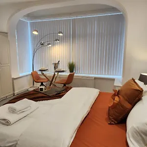 Daystar Homestay Bournemouth