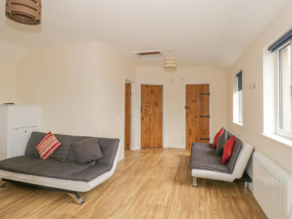The Lodge Bristol 0*,  United Kingdom